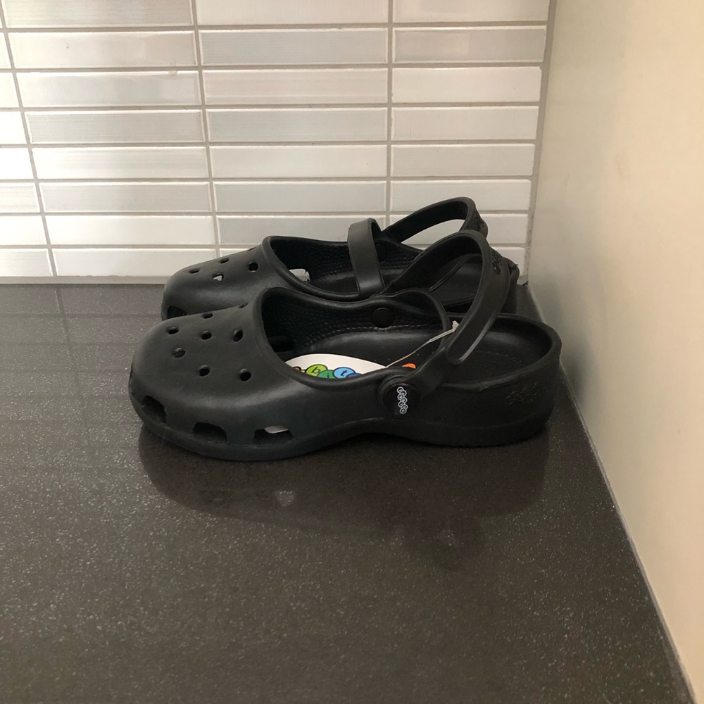 NWT CROCS Jibbitz Bina kids flats